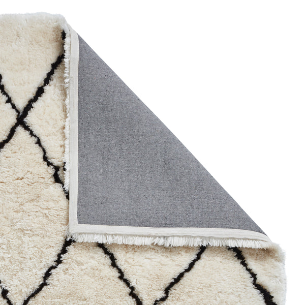 Morocco 2491 in Ivory Black